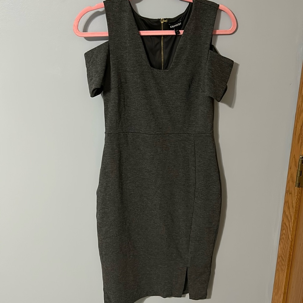 Size 6 Express sheath dress. Grey. Cut out shoulder